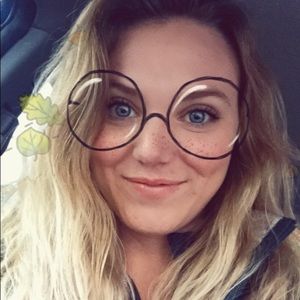 Meet your Posher, Hannah